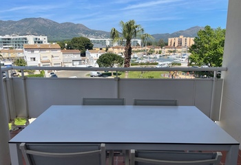 Bel Appartement avec terrasse dans une belle résidence  Santa Margarita, Roses vue terrasse